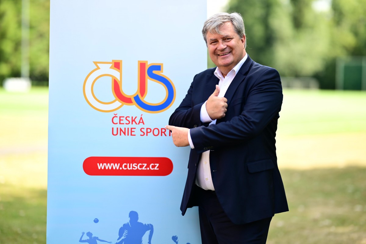 Českou unii sportu dál povede Miroslav Jansta